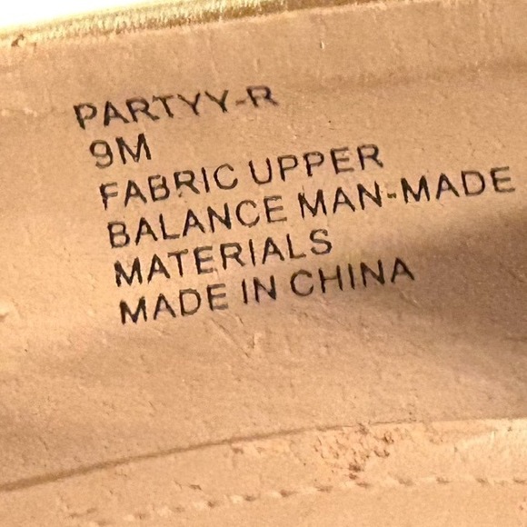 Steve Madden Partyy-R Gold Satin Crystal Heel Platform Pumps Women's Size 9 - Picture 4 of 4